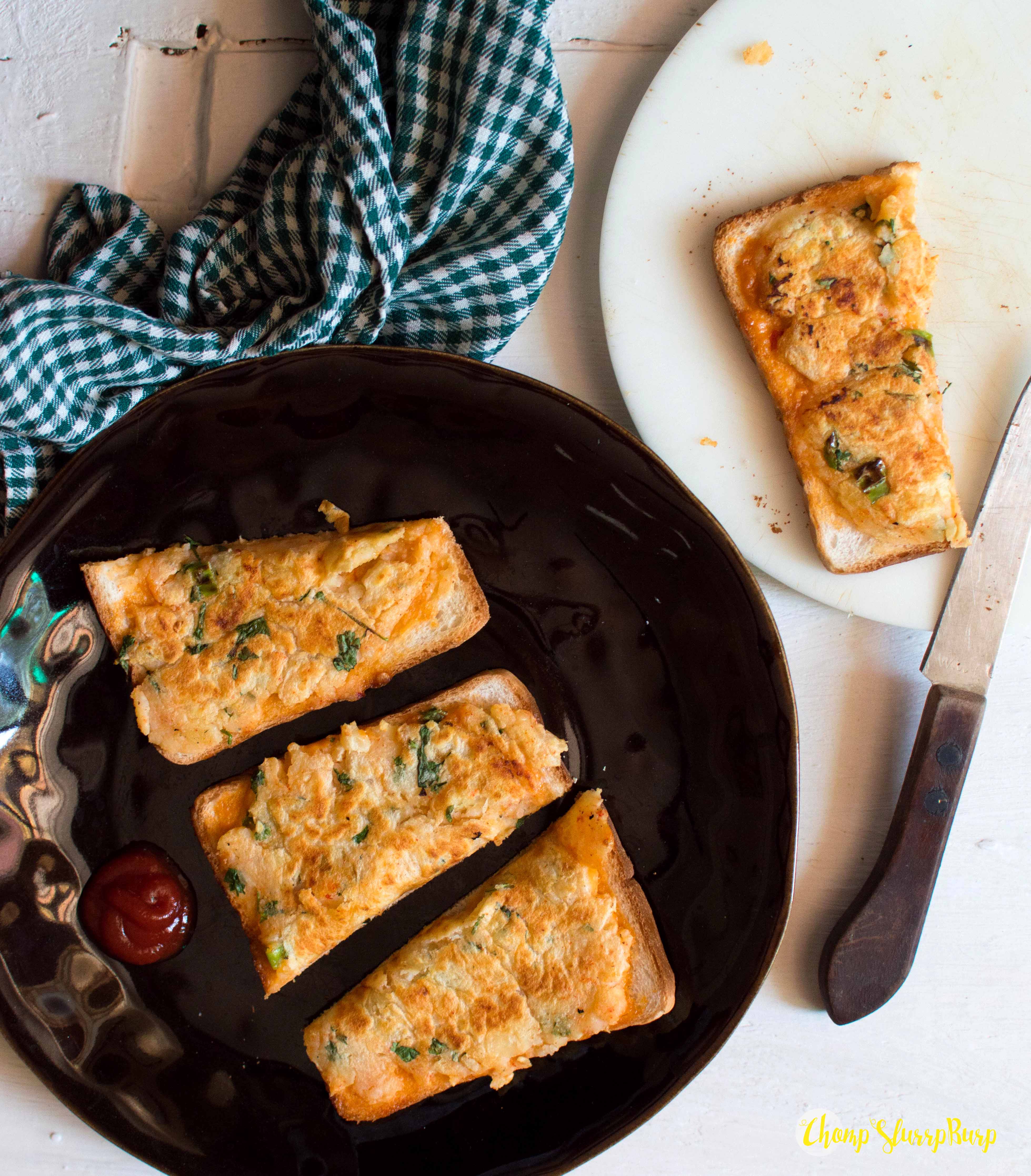 Masala aloo toast (3)