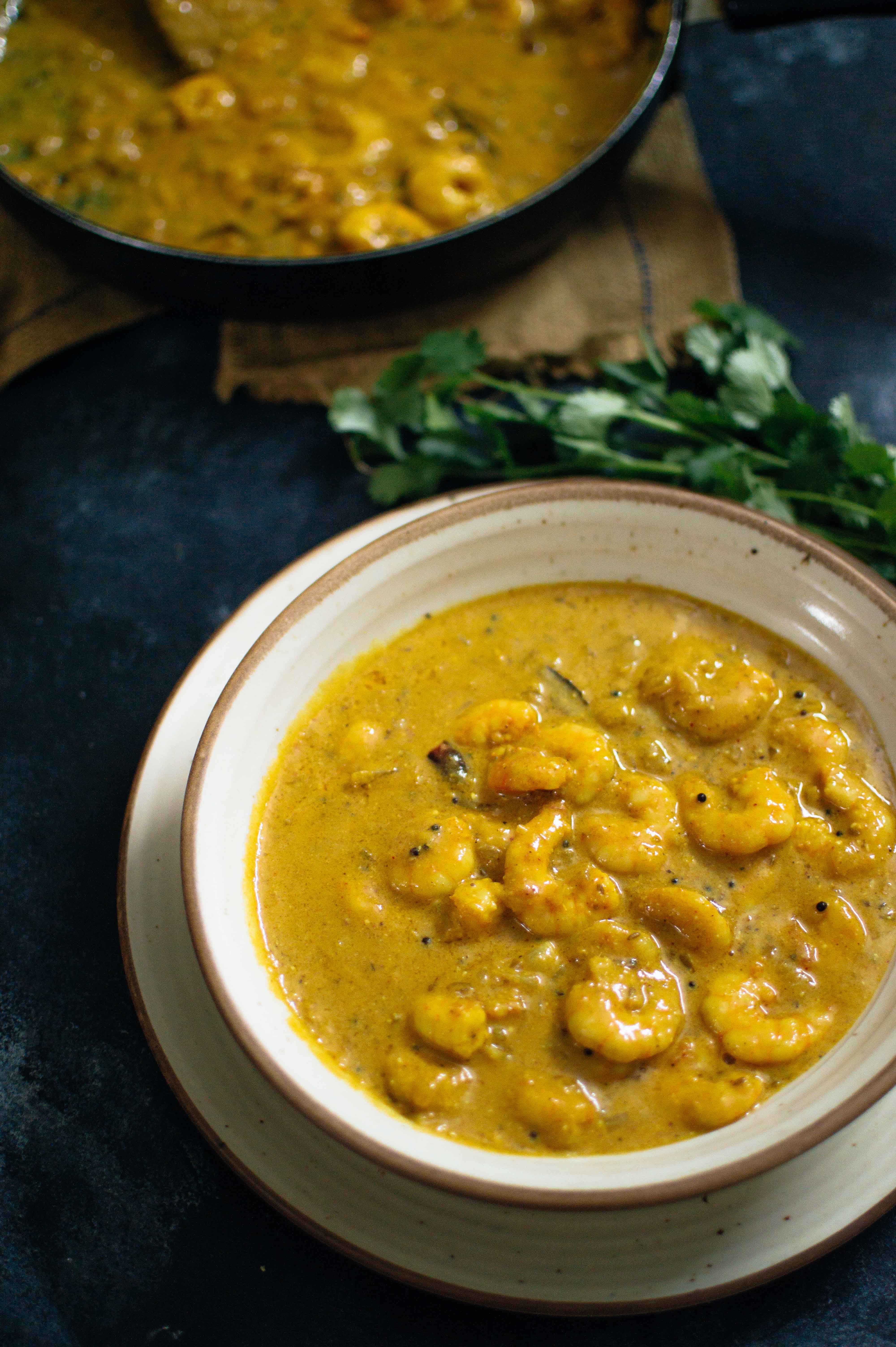 Prawn curry with black rice