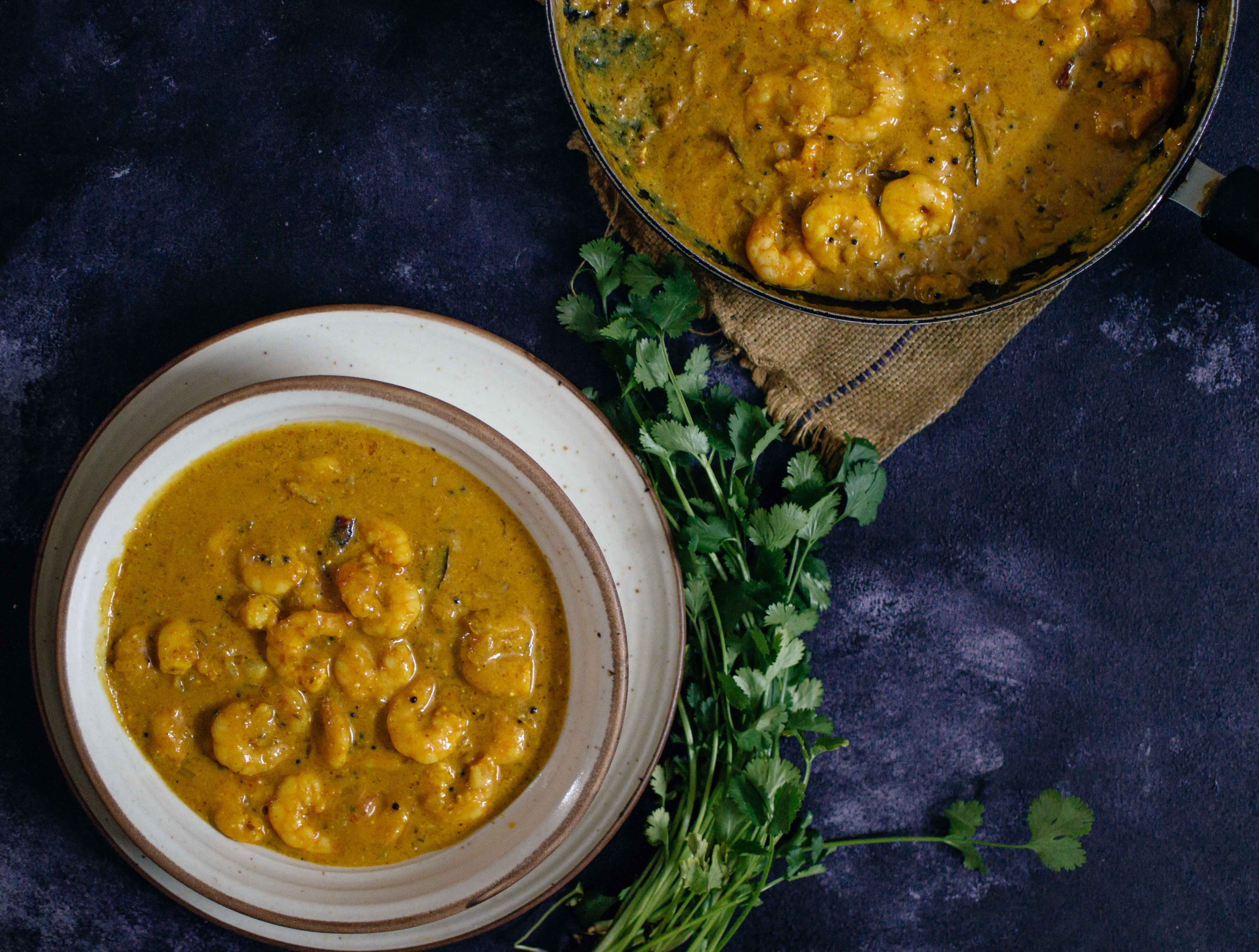 Prawn curry with black rice