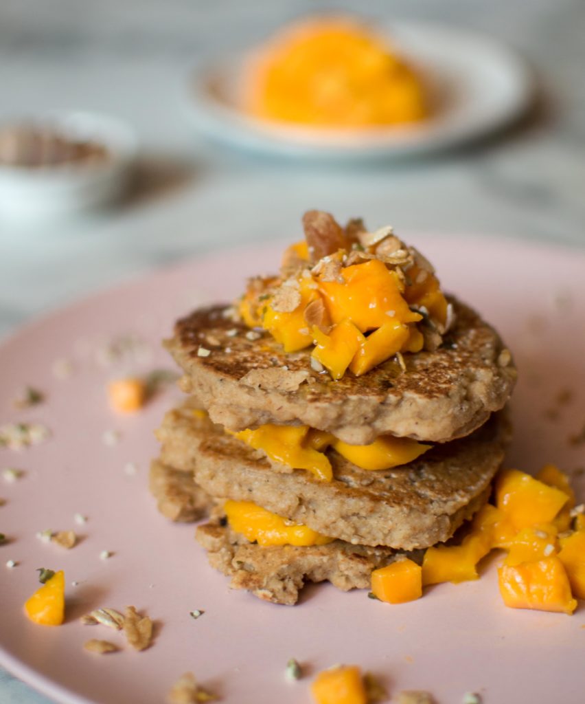 Oats and Mango Pancakes