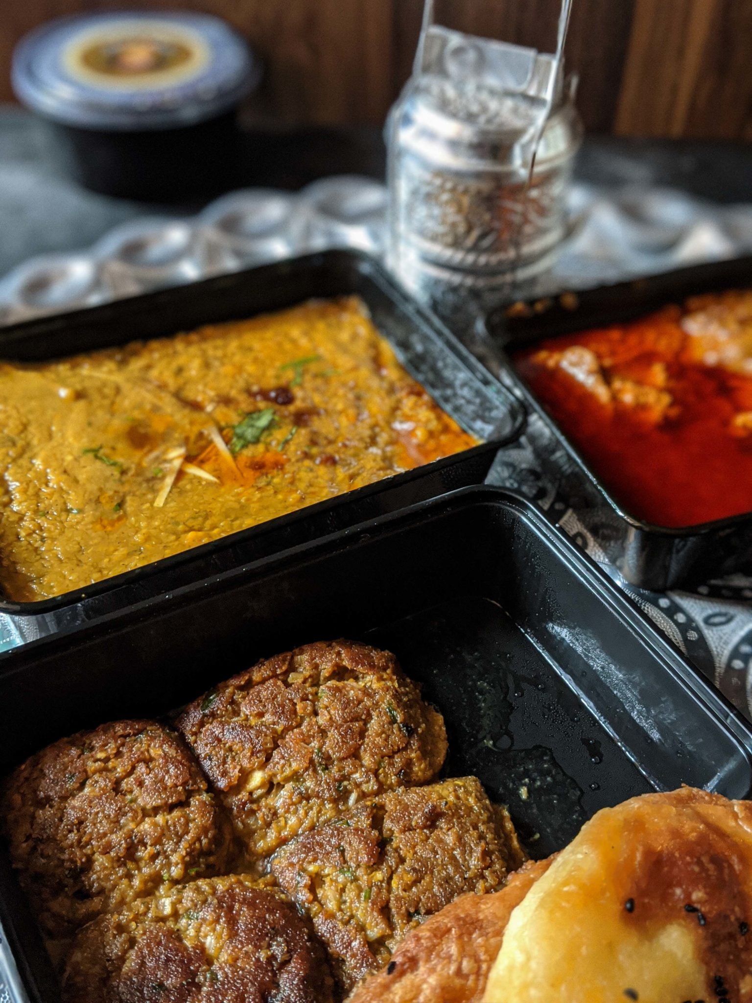 irfan-bhai-lucknowi-on-your-doorstep-chompslurrpburp