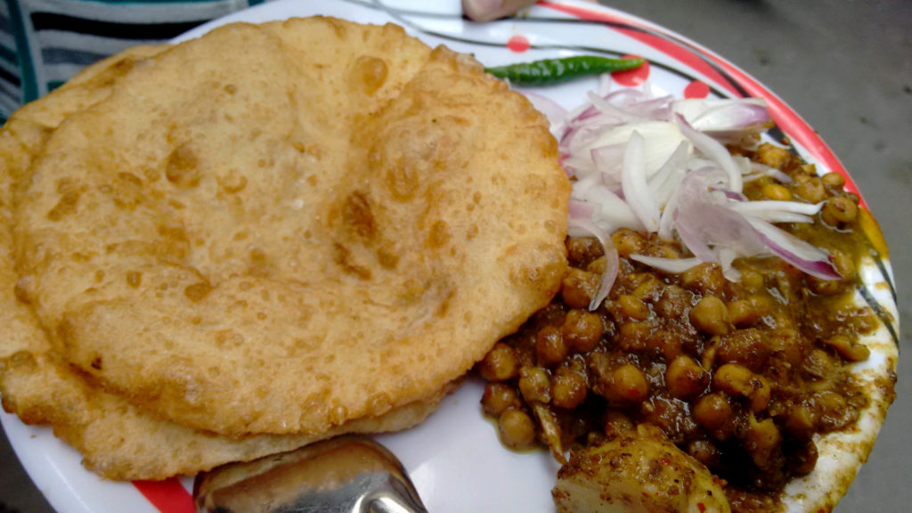 Chole Bhature at Chache di Hatti