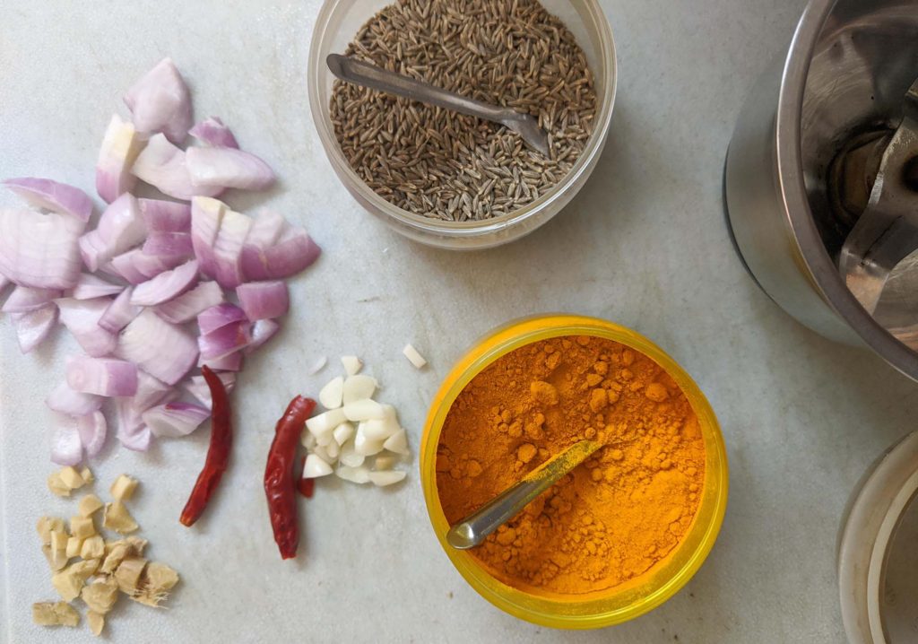 ingredients for khow suey paste