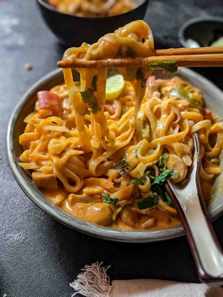 One pot Thai curry udon