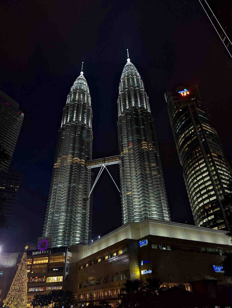 Petronas tower - nightlife in Kuala Lumpur